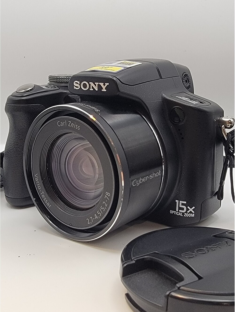 Sony Cyber-Shot DSC-H50 9.1 MP Bridge Digital Camera Black f/2.7-4.5 15x Zoom